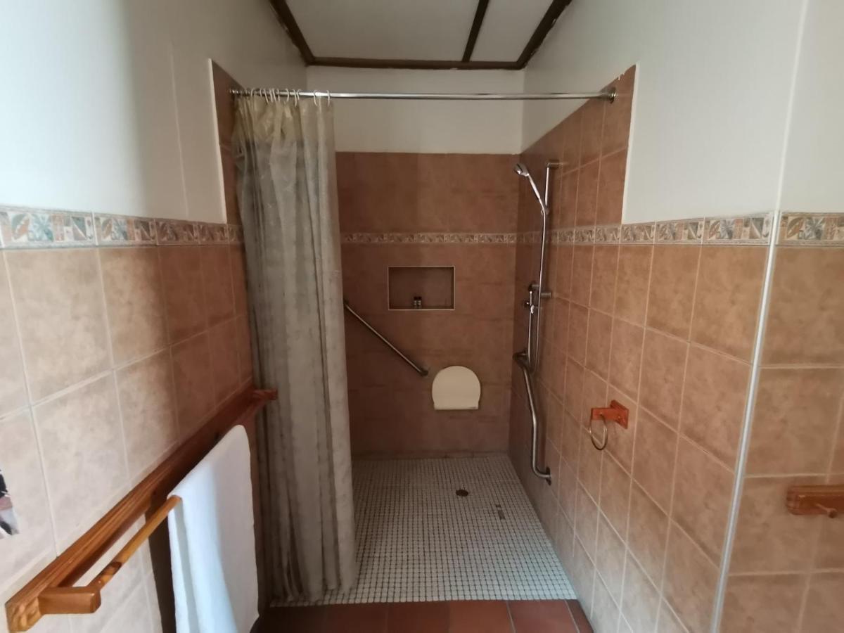 Onganga Hotel Pension Windhoek Eksteriør bilde